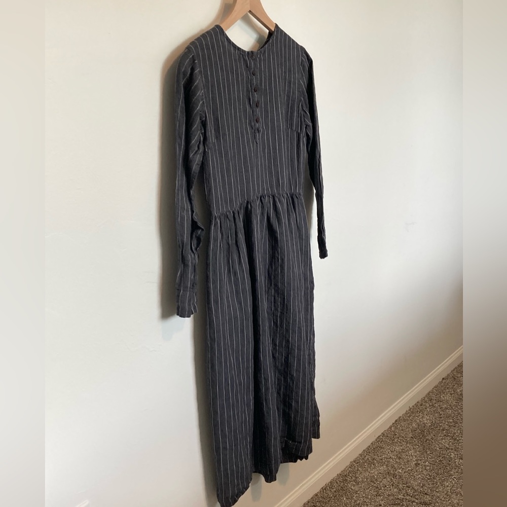 Pyne & Smith Model No.18 Dress in Grey Pinstripe Linen - XS long sleeve